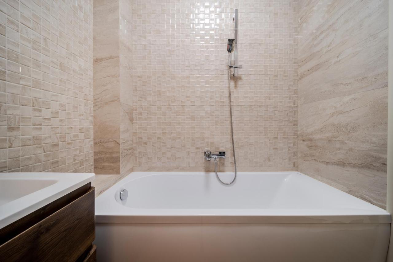 Inshiapartments On Kovzhuna Str Lviv Kültér fotó