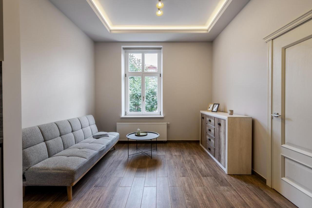 Inshiapartments On Kovzhuna Str Lviv Kültér fotó